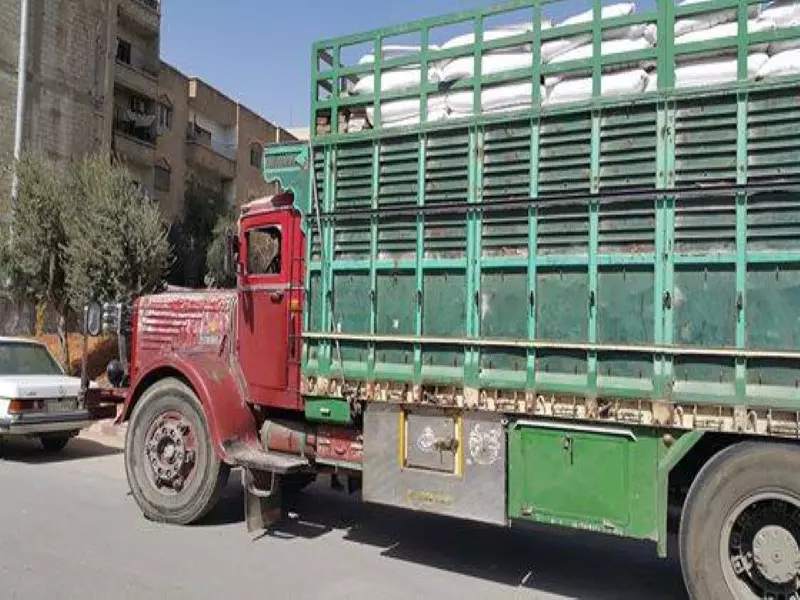 مساعدات جديدة "طحين وغاز" تدخل لمدينة التل المحاصرة
