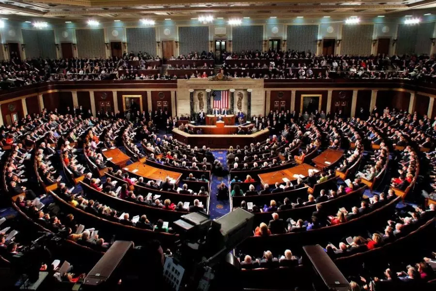 أعضاء بمجلس الشيوخ ينتقدون قرار ترامب الانسحاب من سوريا