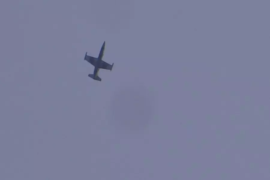طيران روسيا يتركب مجزرة بحق عائلة نازحة في سراقب بإدلب