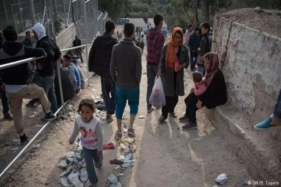 سلوفاكيا تبدي استعدادها لقبول عشرات الأطفال السوريين اليتامى من مخيمات اليونان