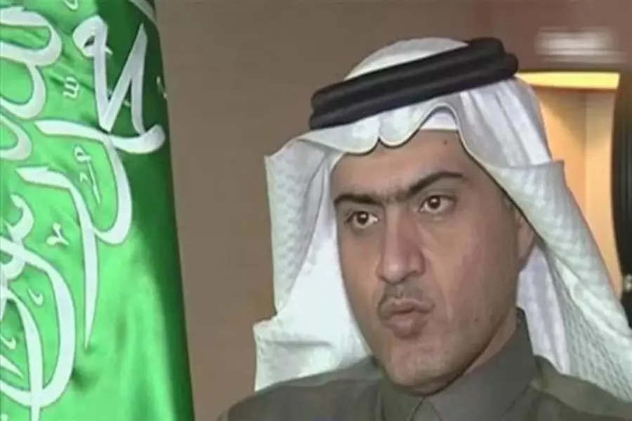 وزير سعودي يطالب الشعب اللبناني بالاختيار بين تأييد حزب الله أو ضده