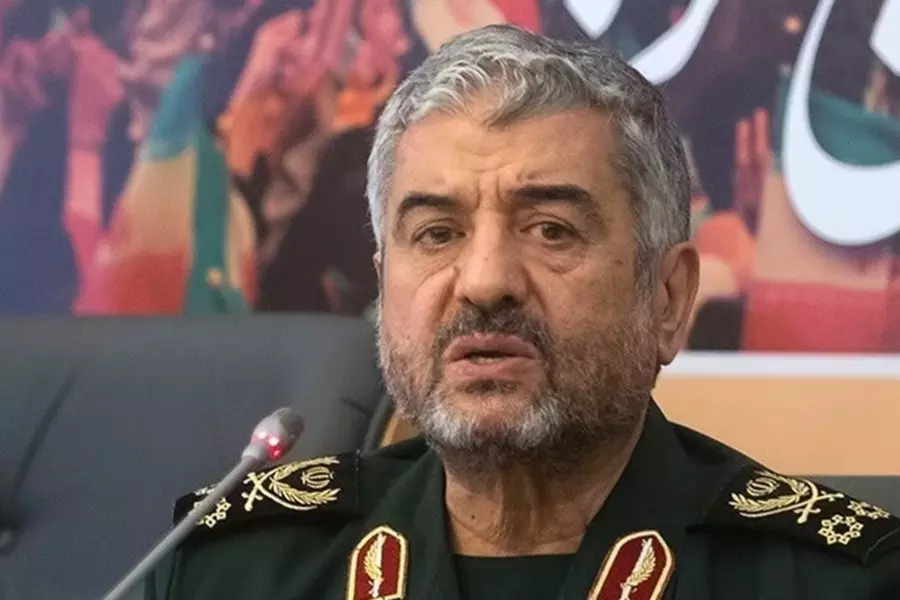 الحرس الإيراني: 200 ألف عنصر جندتهم إيران في العراق وسوريا