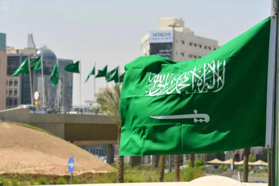 مناشدات للتدخل.. حملة "وطن بلا مخالف" في السعودية تهدد عشرات آلاف العوائل السورية بالترحيل