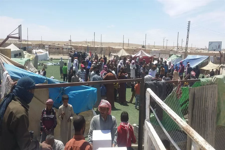 العراق يعلن إعادة 347 لاجئا عراقيا من مخيم الهول بريف الحسكة إلى أراضيه