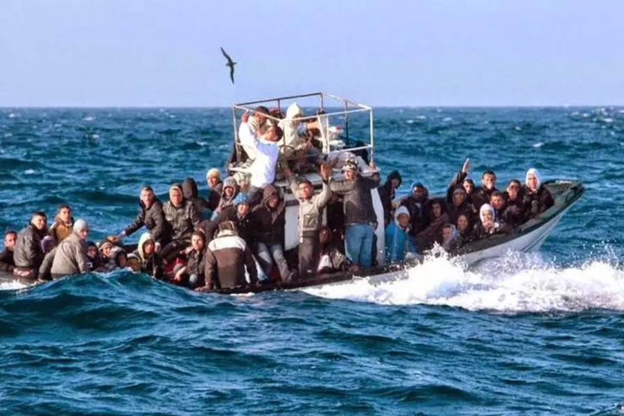 محلي ودفاع أبو الظهور يطالب الهيئات الإنسانية بنقل جثامين 11 شخصاً غرقوا في البحر خلال هجرتهم خارج سوريا