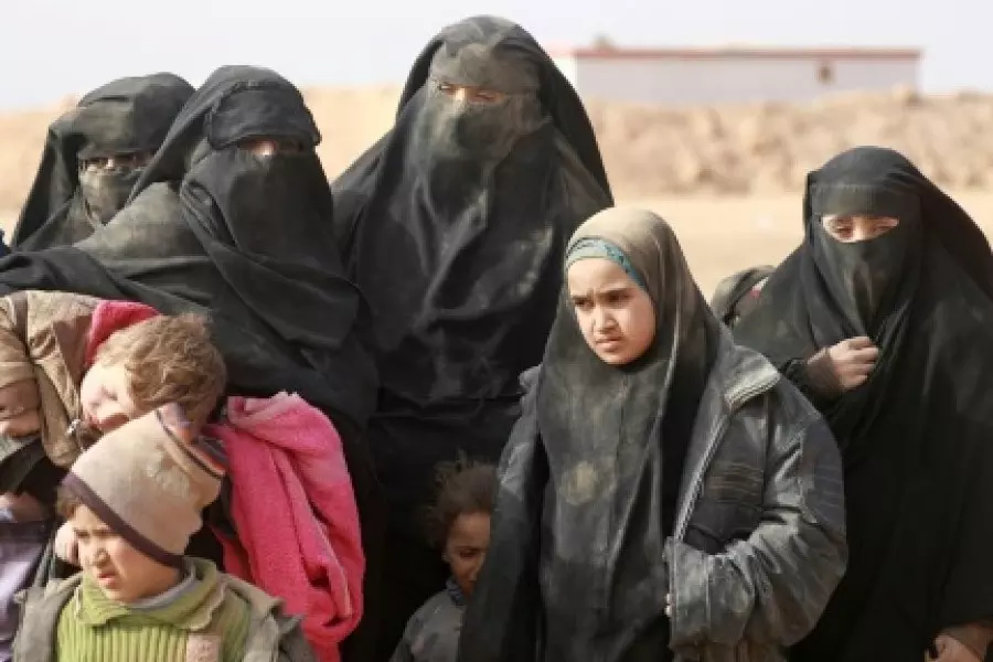العراق يبدأ تشكيل محاكم لتسجيل الأطفال المولودين في كنف داعش