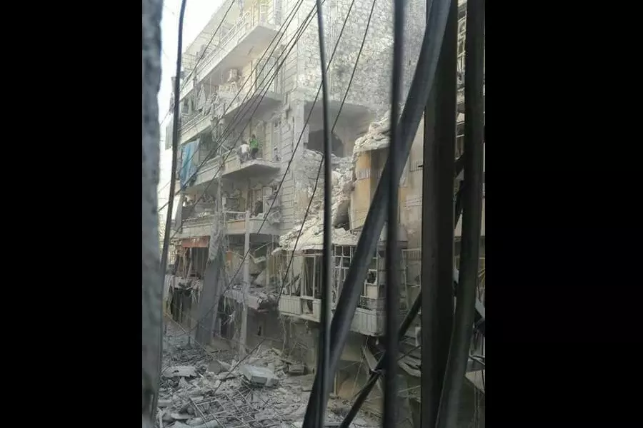 شهداء وجرحى بقصف صاروخي استهدف حي الشعار بحلب