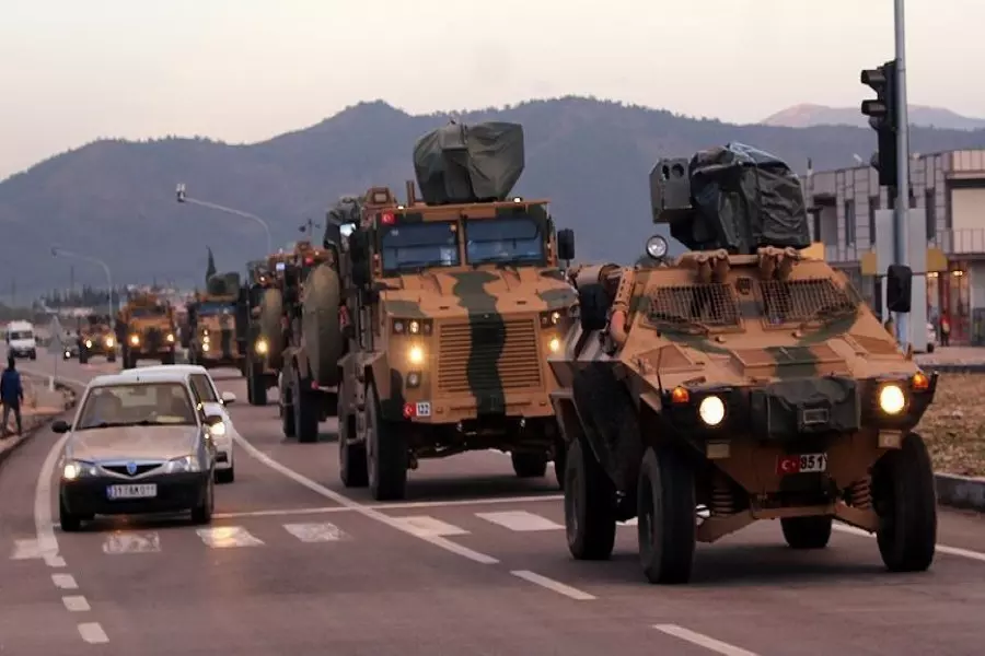 الجيش التركي يرسل مركبات مدرعة للحدود مع سوريا