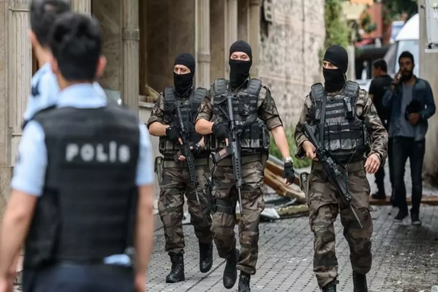 السلطات التركية توقف سبعة مشتبهين بالانتماء لتنظيم الدولة بسوريا