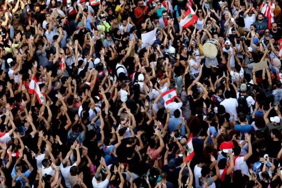 "ثورة لبنان" ... ساحات الحرية تشهد حراكاً متواصلاً لليوم الرابع في لبنان