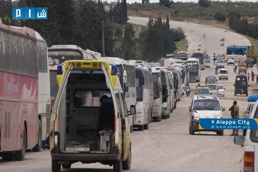 الدفعة الثامنة من مهجري دوما تصل معبر أبو الزندين شمال حلب تضم 3532 شخصاً