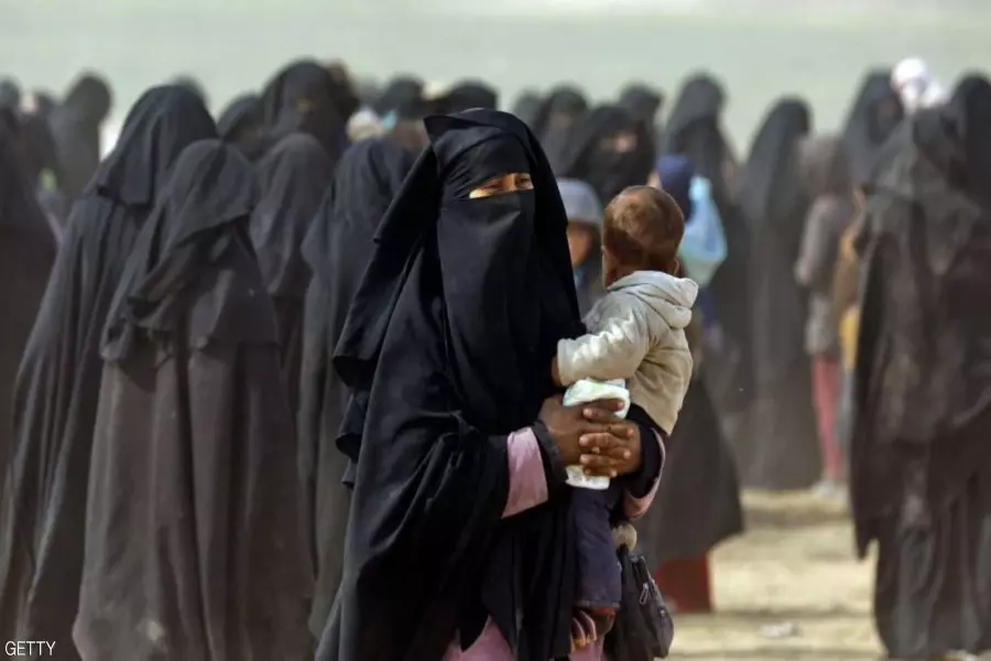 لنقلهن لبلادهن ... التحالف الدولي ينقل سيدات أجنبيات من نساء داعش من مخيمات الحسكة