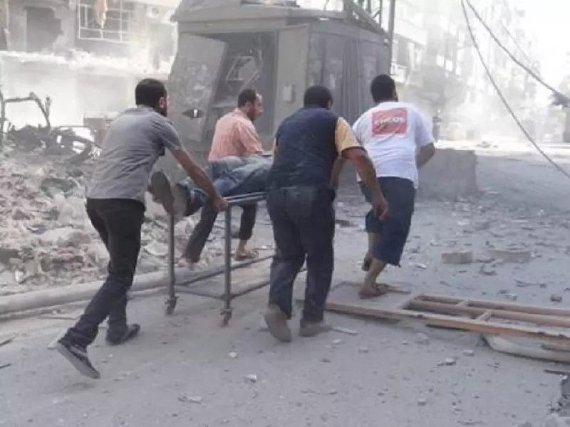طيران الأسد يطارد الجرحى السوريين