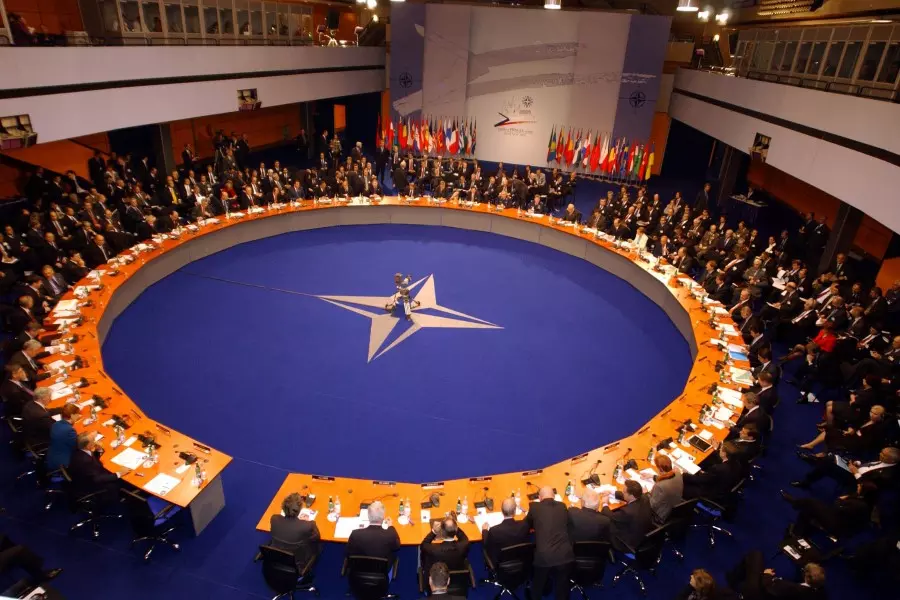 حلف الناتو لن يشارك في الحرب ضد تنظيم الدولة