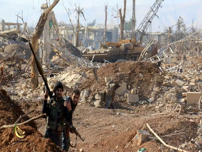 سقوط 5 شهداء في داريا بقصف عنيف لدبابات ومدفعية نظام الأسد