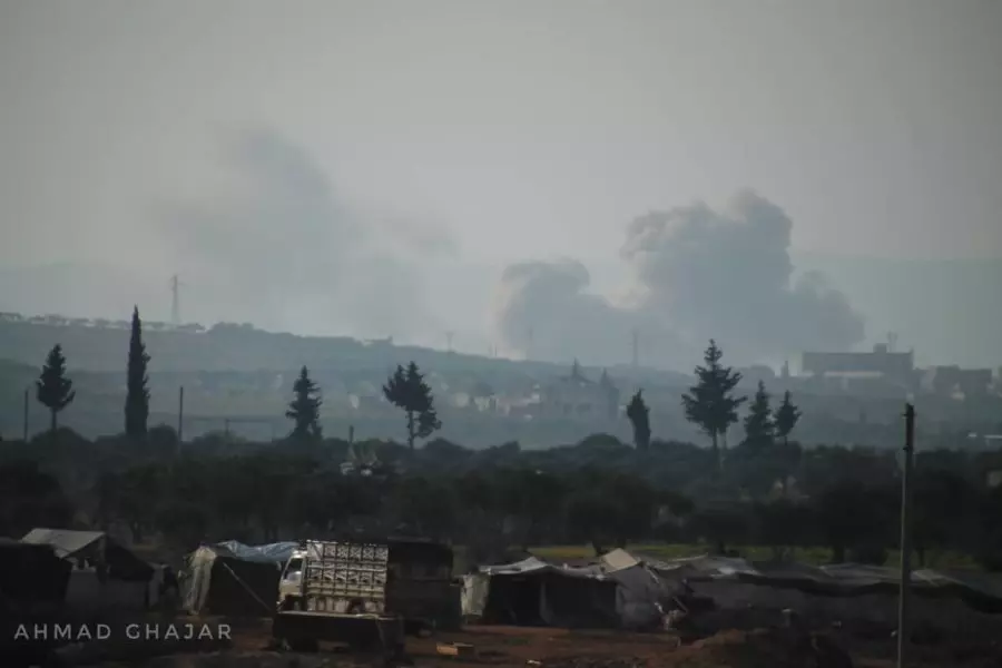 الطيران الروسي يستهدف السجن المركزي غرب إدلب ويوقع عشرات الضحايا بين قتيل وجريح