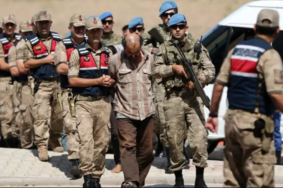 تركيا تحكم بحبس 9 من عناصر الوحدات الكردية اعتقلتهم قبل أيام بعملية خاصة في عفرين