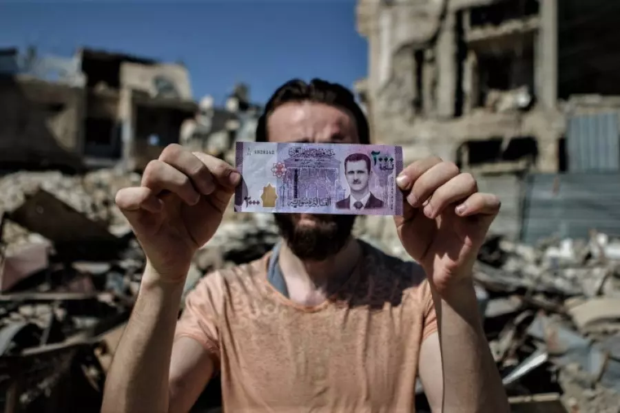 دراسة إسرائيلية: قيمة الرئيس "الأسد" والليرة السورية في حضيض تاريخي