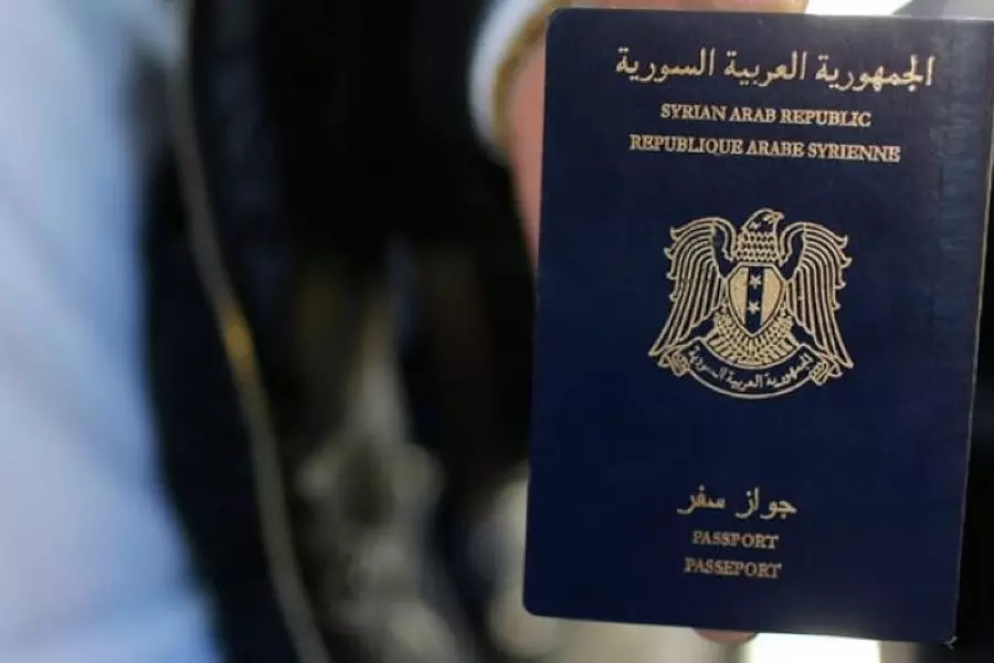 وزير داخلية النظام يعتذر بخصوص جوازات السفر ويحدد تاريخ الإنفراج