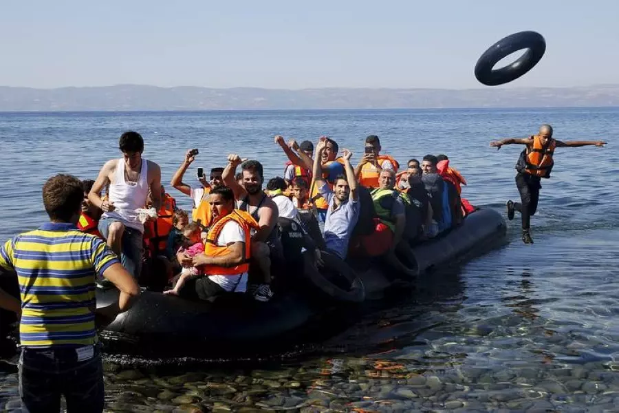 السلطات التركية تضبط عشرات المهاجرين غير النظاميين بينهم سوريون