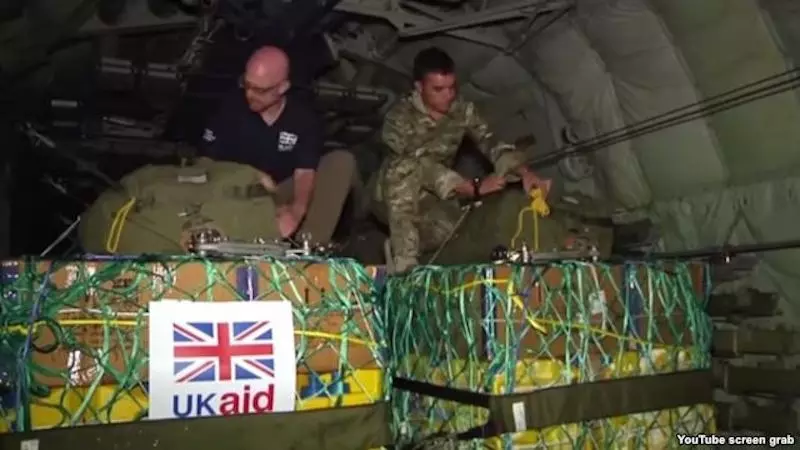 ضغوط في بريطانيا لإيصال المساعدات جوا إلى مضايا كما فعلوا مع "الإيزيدين" في العراق