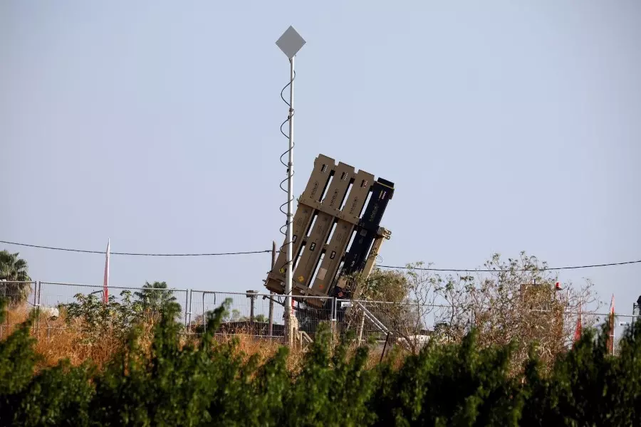 الجيش الإسرائيلي يبدأ تركيب أجهزة استشعار على طول حدوده مع لبنان