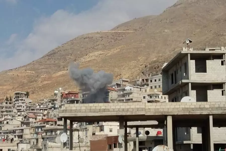 طائرات الأسد تعود وتقصف الزبداني بالبراميل المتفجرة