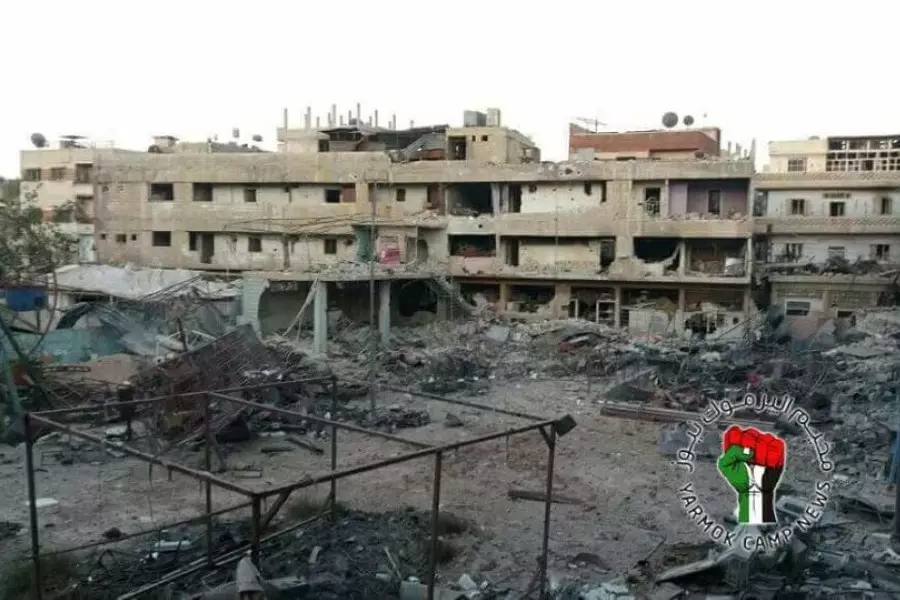 نقص المعدات يبقي على أكثر من عشرة عائلات تحت الأنقاض جنوب دمشق