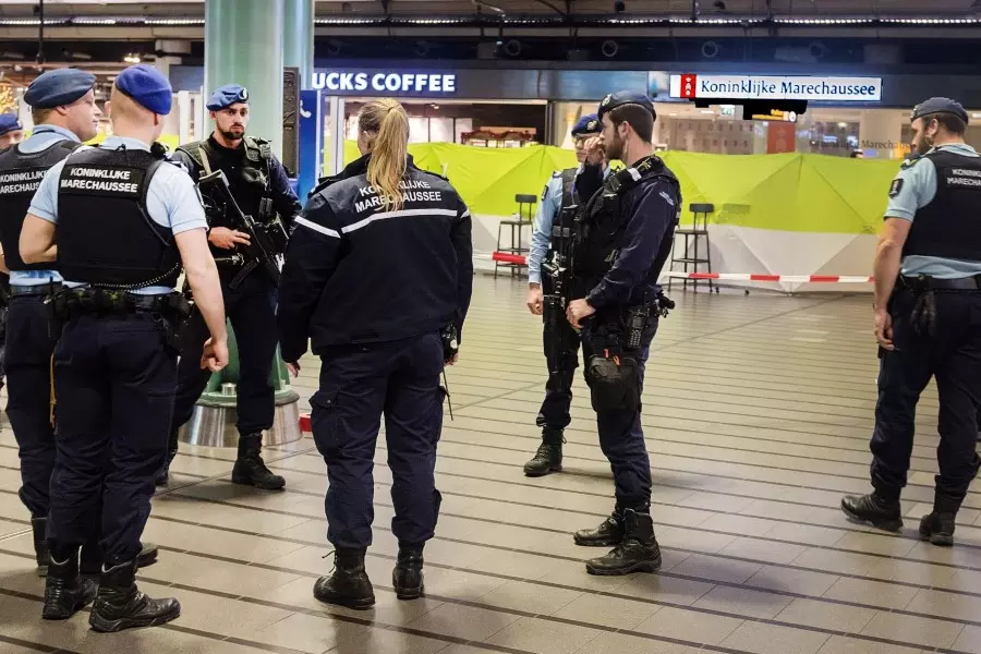 الشرطة الهولندية تعتقل سوري بتهمة ارتباطه بمنظمة إرهابية