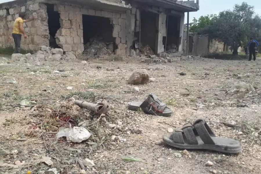 استشهاد طفلين بقصف طيران الأسد الحربي على بلدة حاس بإدلب