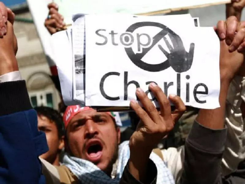 تظاهرات للمسلمين تتجدد في ظل استمرار نشر "شارلي إيبدو" رسوما مسيئة للرسول