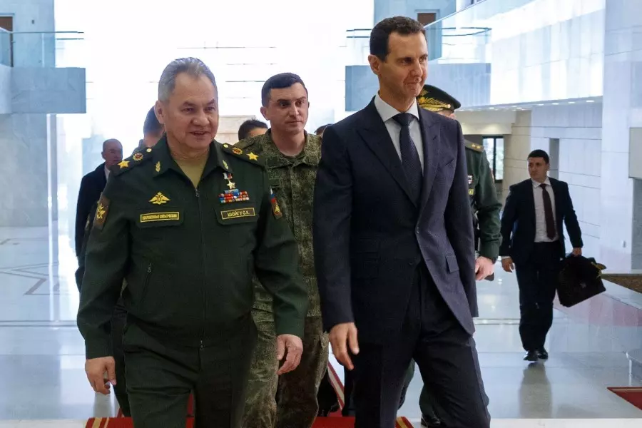 صحيفة روسية: زيارة شويغو لدمشق هدفها إلزام الأسد بوقف النار بإدلب للتفرغ لمواجهة "كورونا"