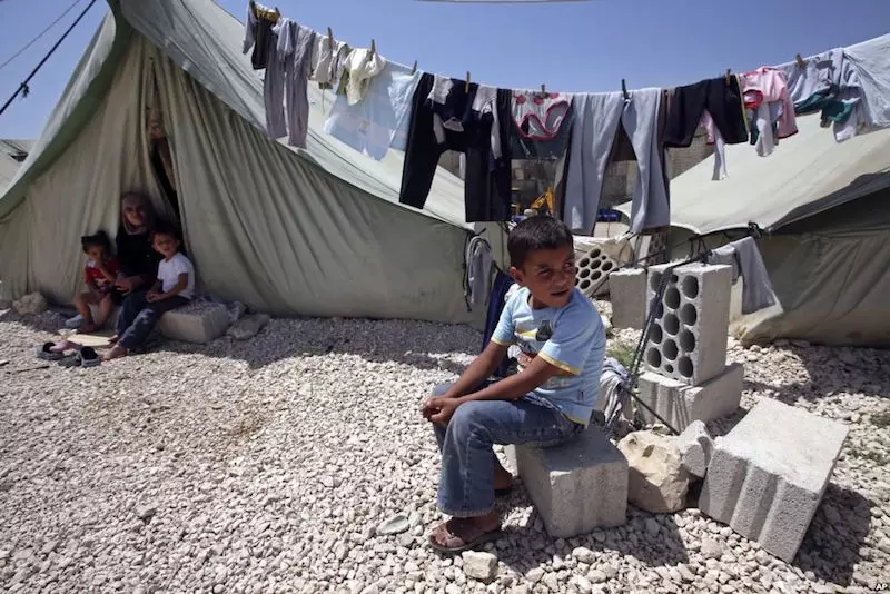 ثلثا اللاجئين السوريين في لبنان في "فقر مدقع" و الأمر وصل لـ"منعطف حاسم"