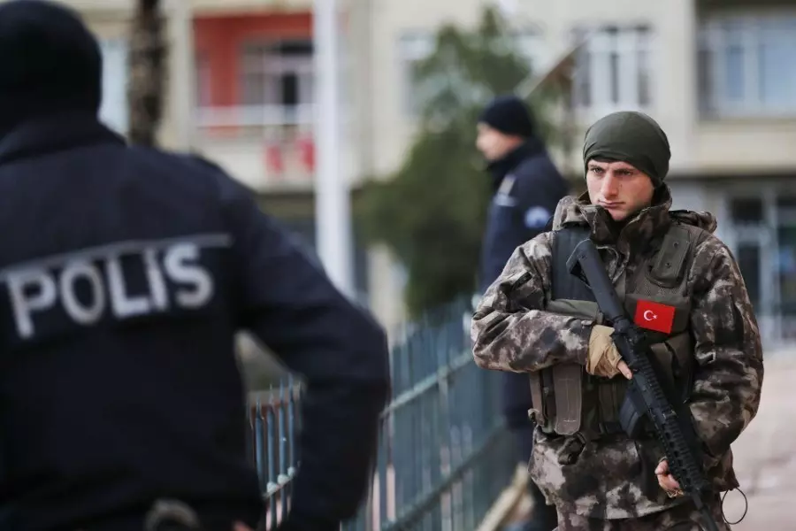 السلطات التركية توقِف 4 سوريين تابعين لـ "داعش" بينهم قيادي