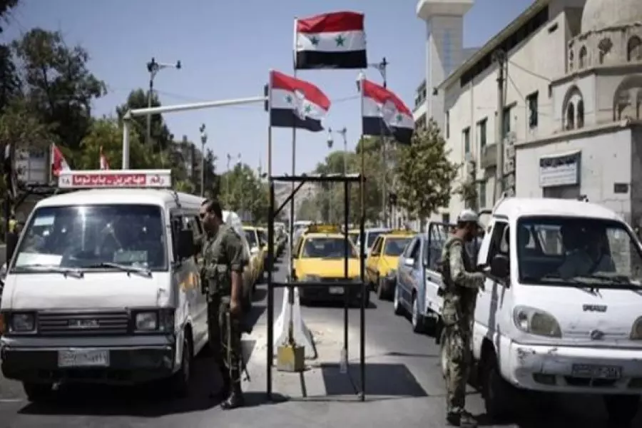 نظام الأسد يفتح طرقات ويزيل حواجز بمدينة حماة