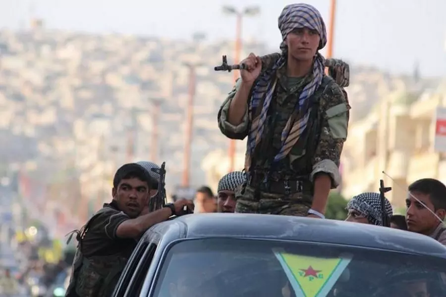 القوات الكردية الانفصالية تعلن انسحابها من منبج إلى شرق الفرات