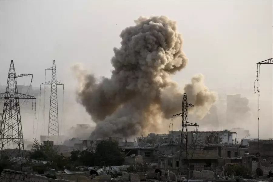 مجددا .... الطيران الحربي يقصف قوات الأسد في الغوطة الشرقية عن طريق الخطأ