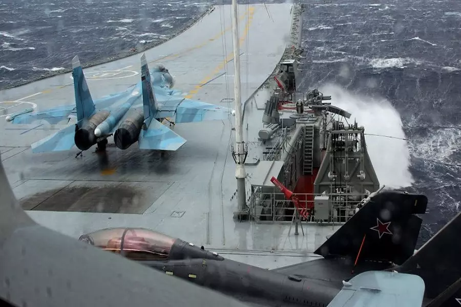 وصول حاملة الطائرة الأمريكية "هاري ترومان" إلى المتوسط يقلق موسكو والأخيرة تعزز أسطولها