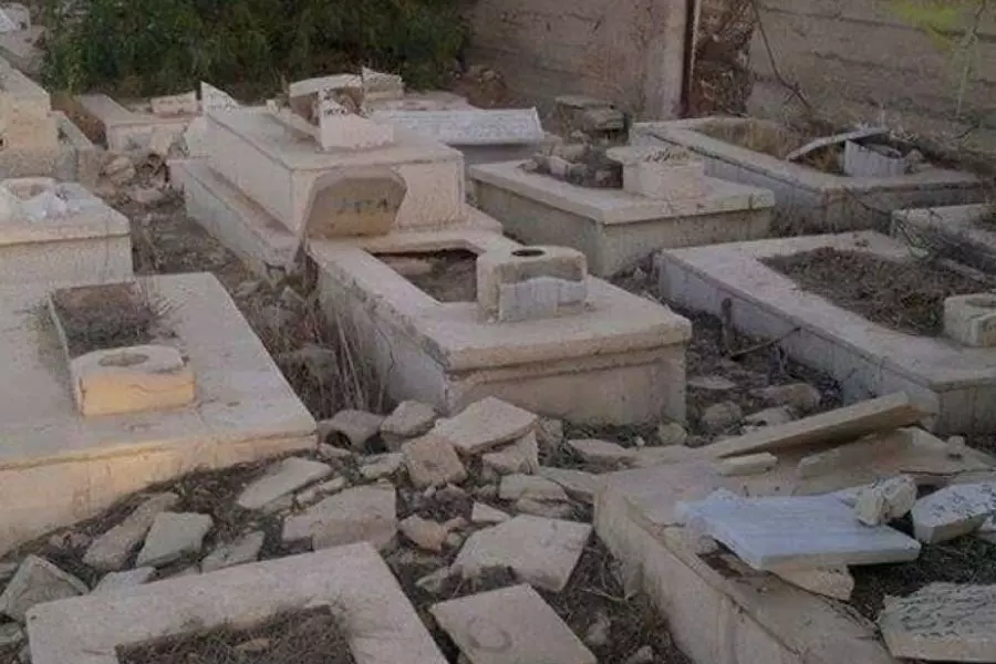 الكشف عن وثيقة بخط "عرفات" تحدد مواقع دفن جنود إسرائيليين بمقبرة اليرموك