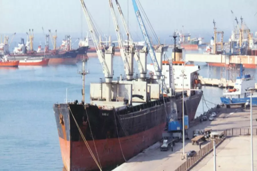 صحيفة التايمز: طهران تنظر إلى ميناء اللاذقية السوري كبوابة دخول لمنطقة الشرق الأوسط