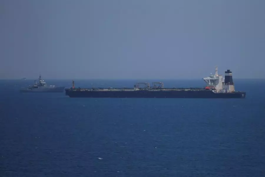 إندبندنت: بريطانيا باتت في مأزق دبلوماسي بعد احتجاز سفينة إيرانية محملة بالنفط