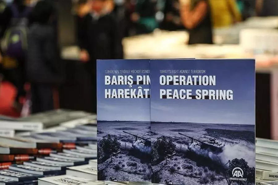 "الأناضول" تطلق كتاباً يتناول عملية "نبع السلام" بـ "معرض إسطنبول الدولي للكتاب"