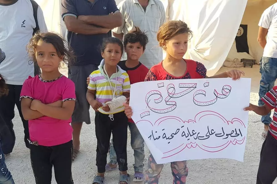 ناشطون يطالبون الأونروا بتحمل مسؤولياتها بإيصال مساعداتها للاجئين الفلسطينيين شمال سوريا