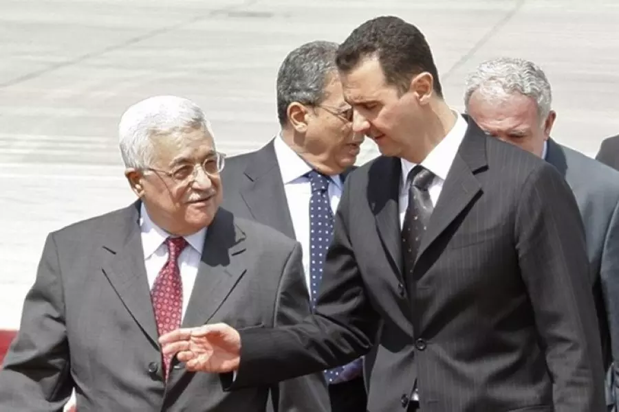 ضابط إسرائيلي يصف التقارب بين "الأسد ومحمود عباس" بـ "عناق المعزولين"