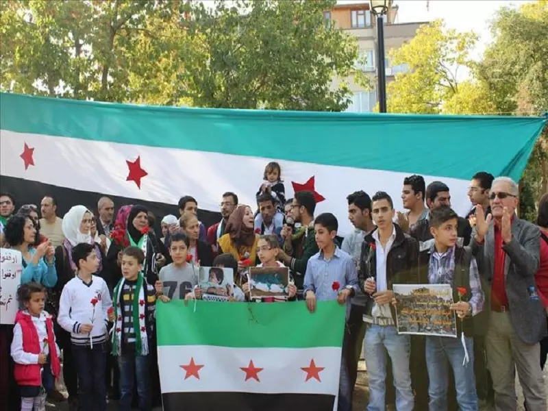 سوريين يتظاهرون في "غازي عنتاب" التركية احتجاجاً على التدخل الروسي في سوريا