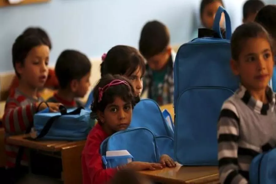 مسؤول تركي: مليون و 43 ألف طفل سوري في سن التعليم يعيشون في تركيا
