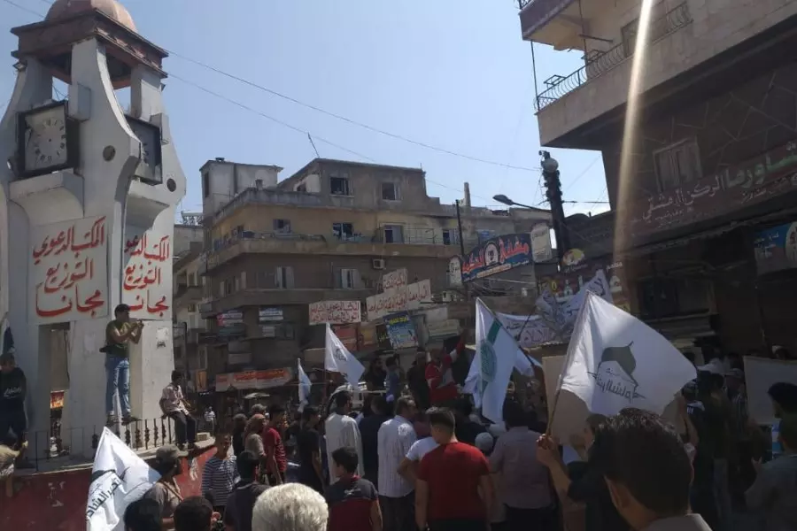 "تحرير الشام" تستغل تظاهرات إدلب لتحرك مناصريها بمسيرات مؤيدة