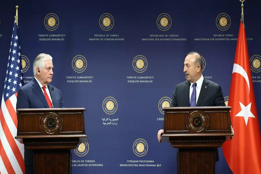 مباحثات سياسية و عسكرية بين تركيا و أمريكا حول سوريا و مصير الأسد