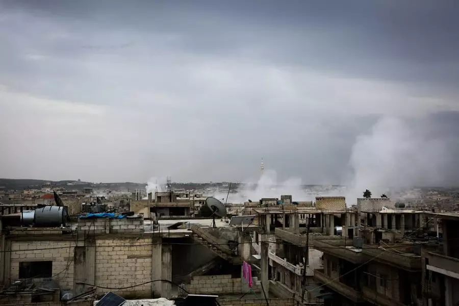 استشهاد خمسة أطفال وثلاث نساء جراء القصف المكثف على "خان شيخون" جنوب إدلب