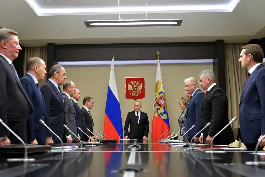 قبل لقائه أردوغان .. بوتين يجتمع مع مجلس الأمن الروسي بشأن إدلب